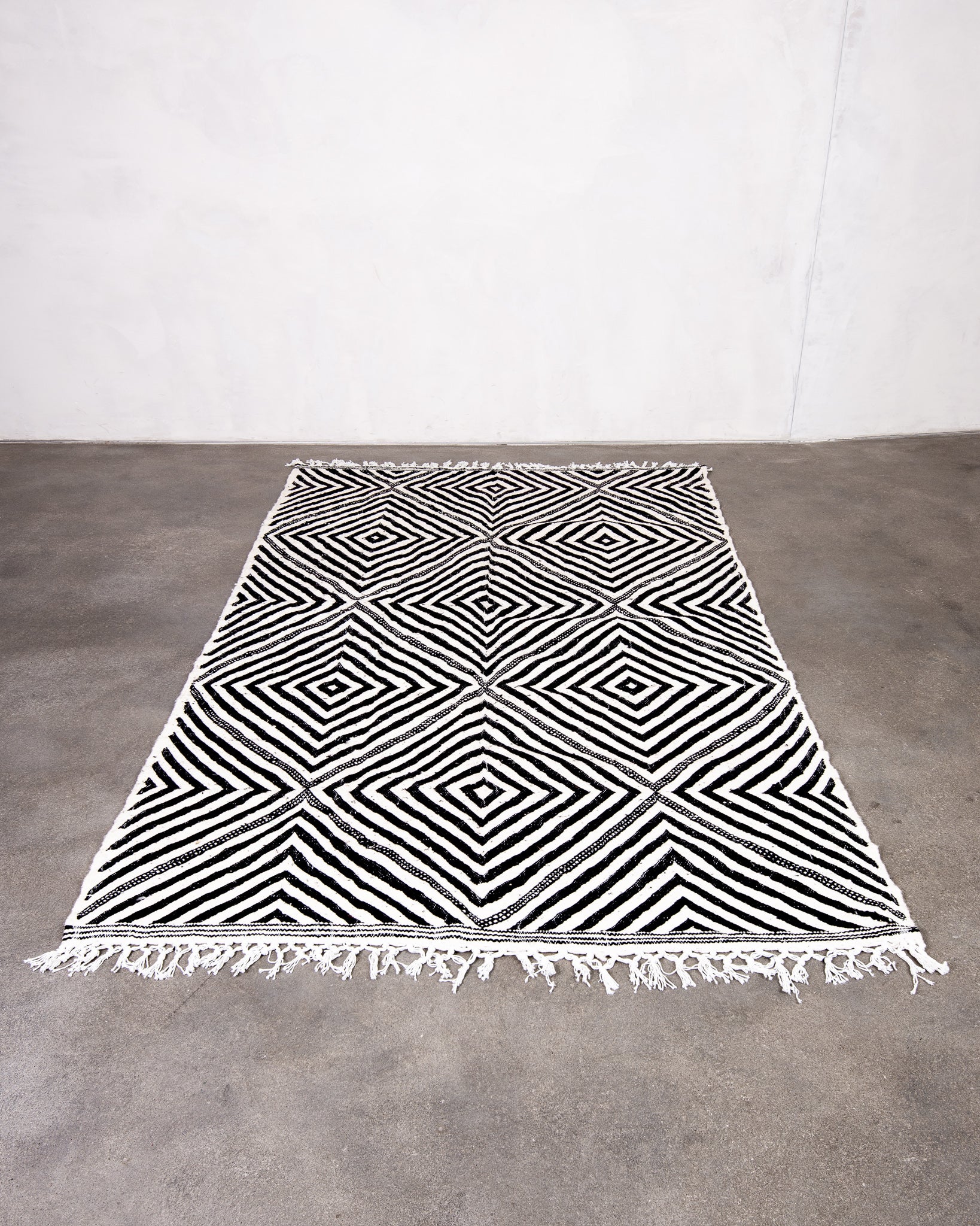 Modern designer handcrafted Berber rug from morocco Kelim with beautiful colors and patterns